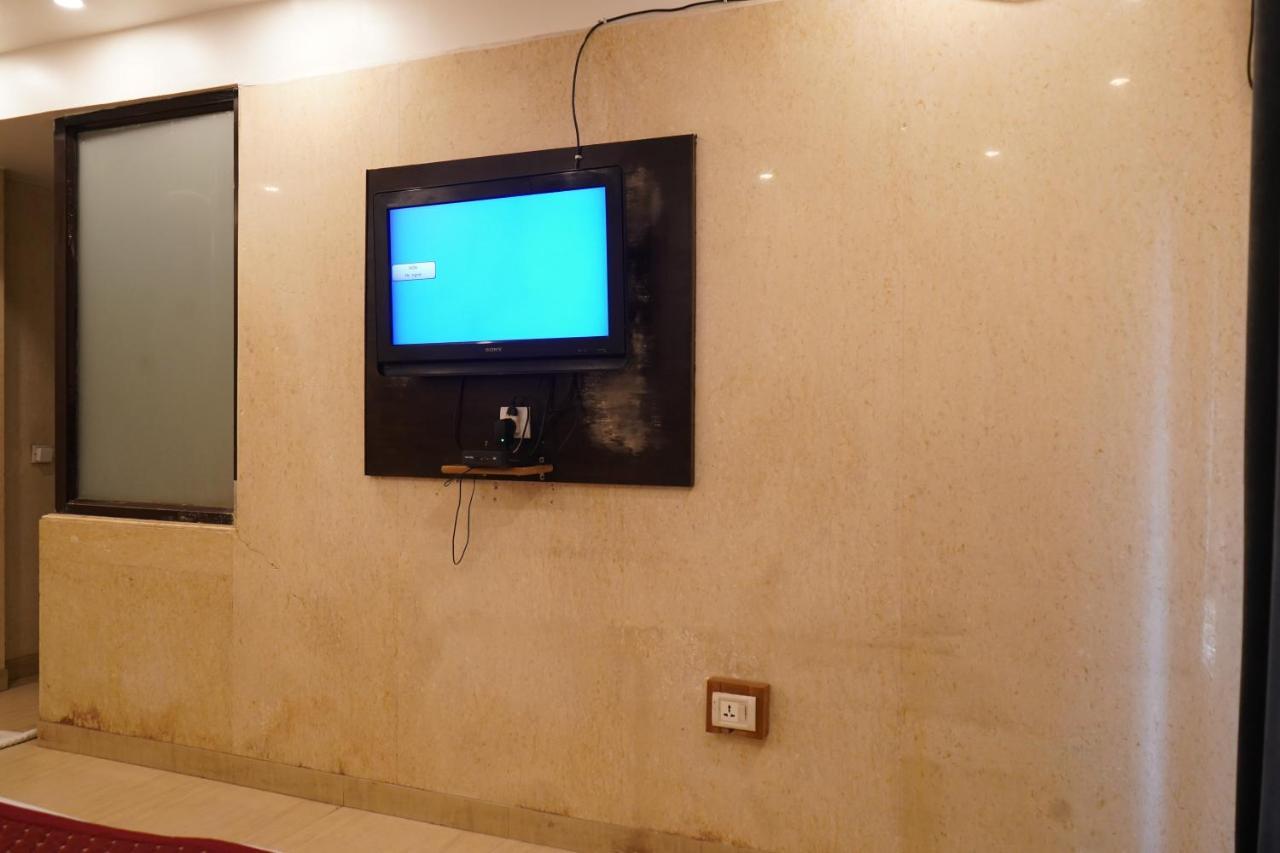 Hotel O Delhi, Near Karol Bagh Main Market And Metro Station 新德里 外观 照片