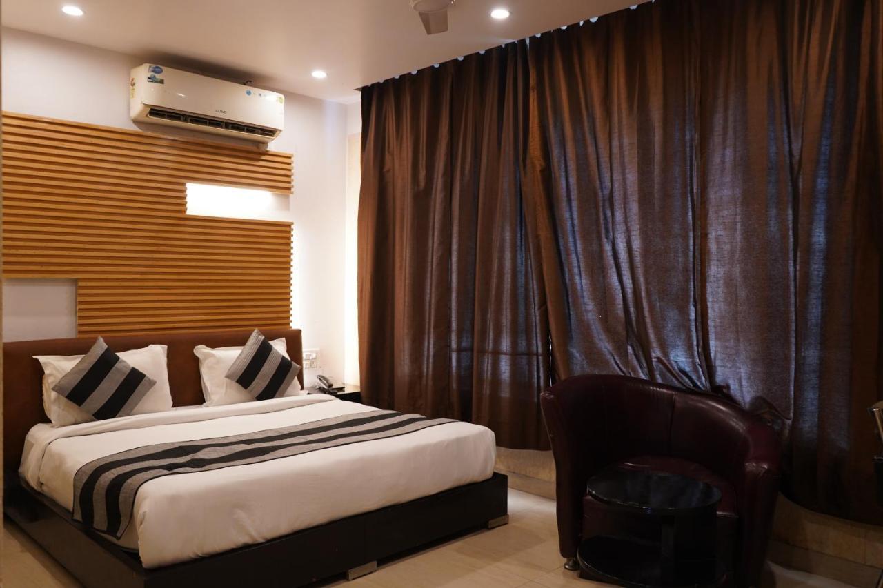 Hotel O Delhi, Near Karol Bagh Main Market And Metro Station 新德里 外观 照片