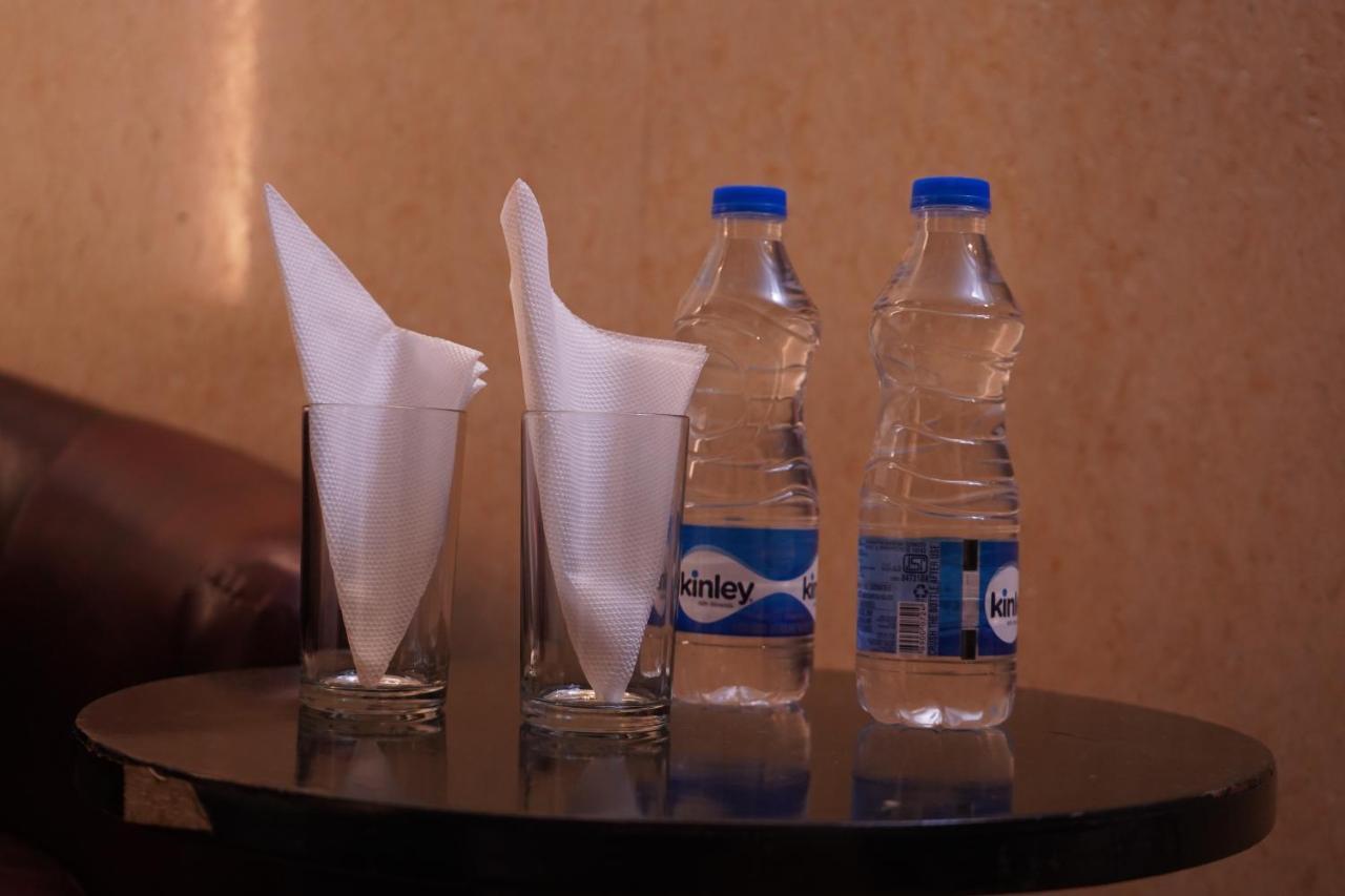 Hotel O Delhi, Near Karol Bagh Main Market And Metro Station 新德里 外观 照片