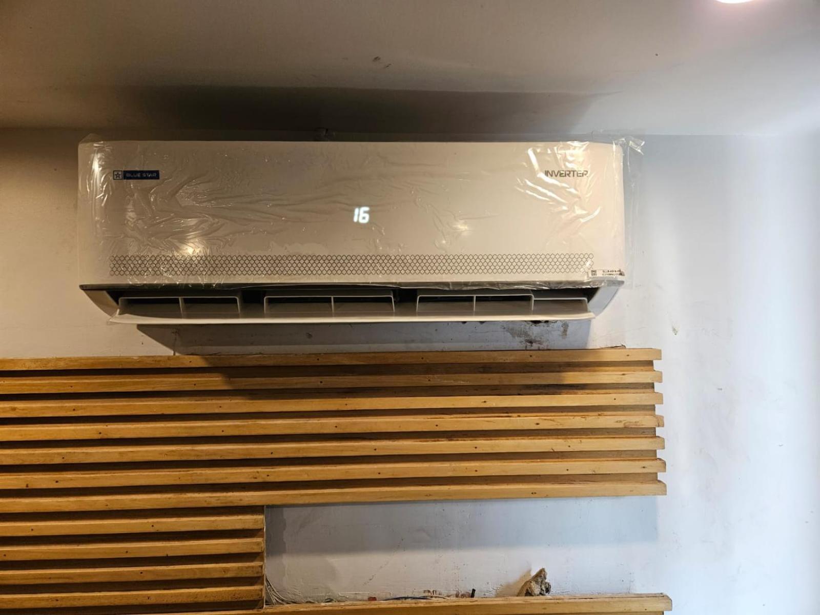 Hotel O Delhi, Near Karol Bagh Main Market And Metro Station 新德里 外观 照片